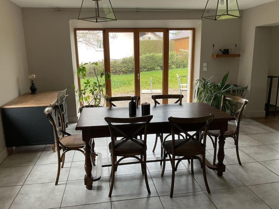 Logement Dans Maison + Exterieur Orchamps-Vennes Екстер'єр фото