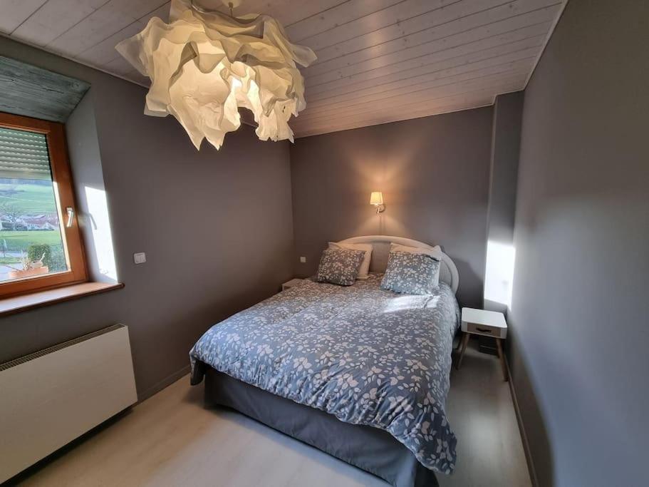 Logement Dans Maison + Exterieur Orchamps-Vennes Екстер'єр фото