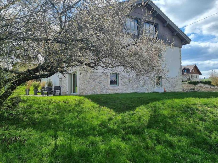 Logement Dans Maison + Exterieur Orchamps-Vennes Екстер'єр фото