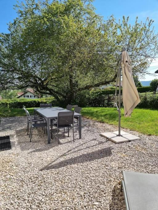 Logement Dans Maison + Exterieur Orchamps-Vennes Екстер'єр фото